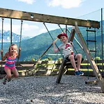 Landhof Waidegger Wirt - Hotel, Restaurant, Bar 3*