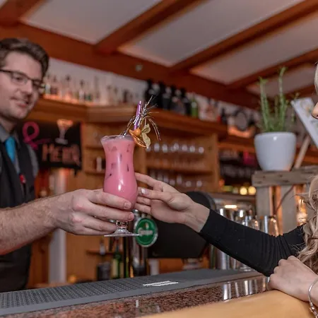 Landhof Waidegger Wirt - Hotel, Restaurant, Bar 3*