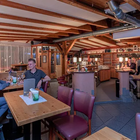 Pensjonat Landhof Waidegger Wirt - Hotel, Restaurant, Bar