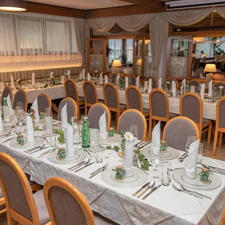 Pensjonat Landhof Waidegger Wirt - Hotel, Restaurant, Bar